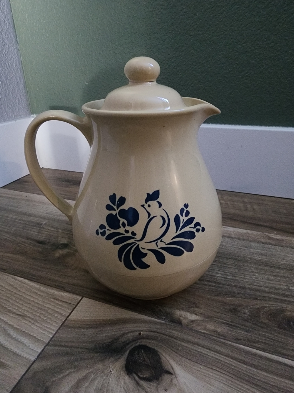 Vintage 1980s Pfaltzgraff Yorktowne Insulated Coffee Carafe Thermos Blue Bird